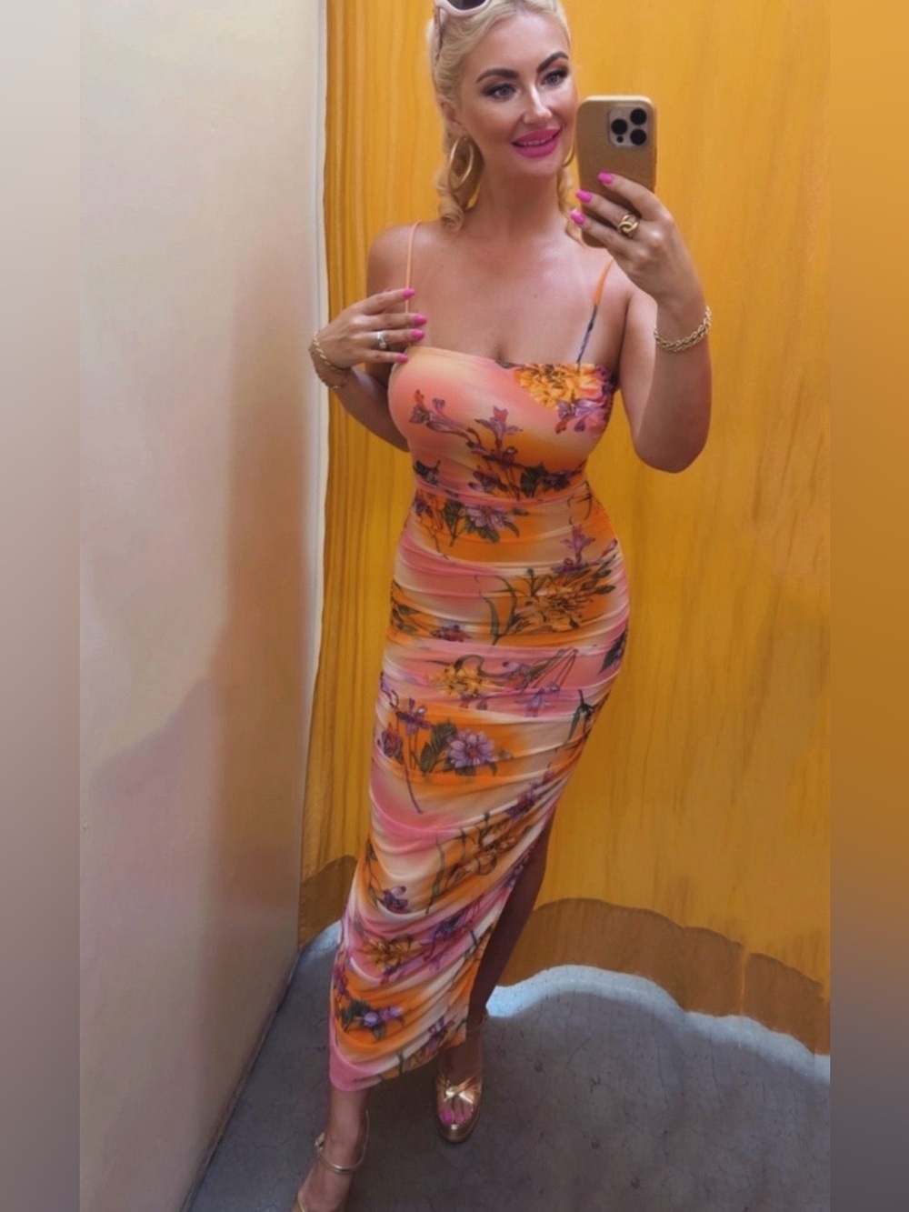 Floral Spaghetti-Strap Bodycon Dress in Peach-Pink